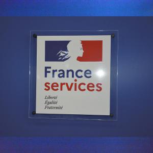 Panneau France services